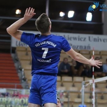 Piłka siatkowa i siatkówka plażowa mężczyzn